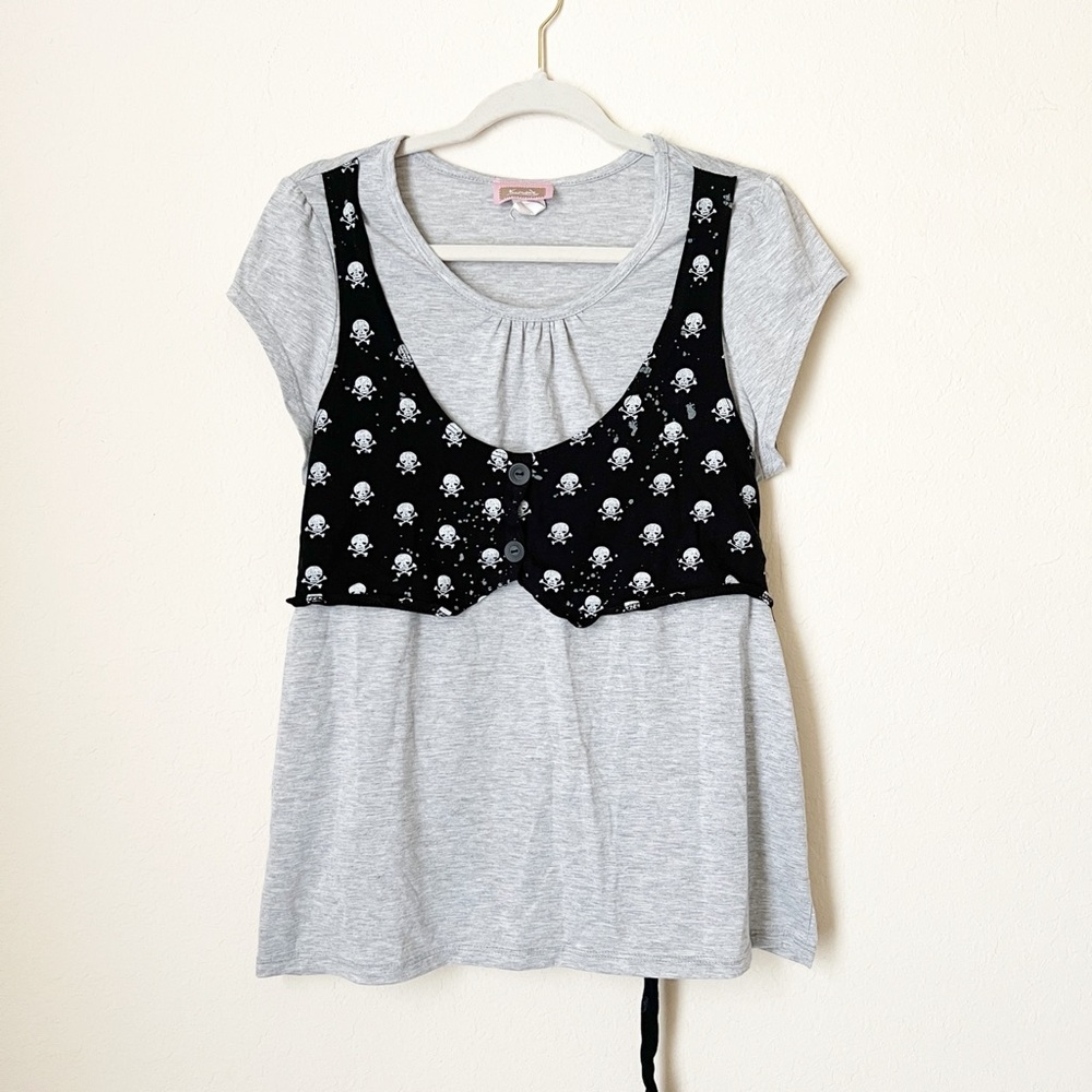 K Mode Gray Scoop Neck Tee with Attached Skull Vest